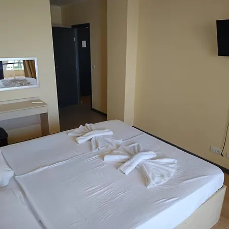 Apartment Byala Beach-b